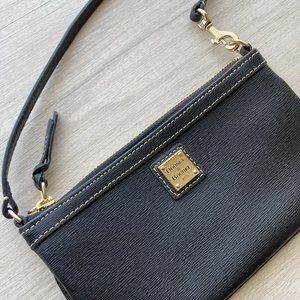 Dooney & Bourke black wristlet
